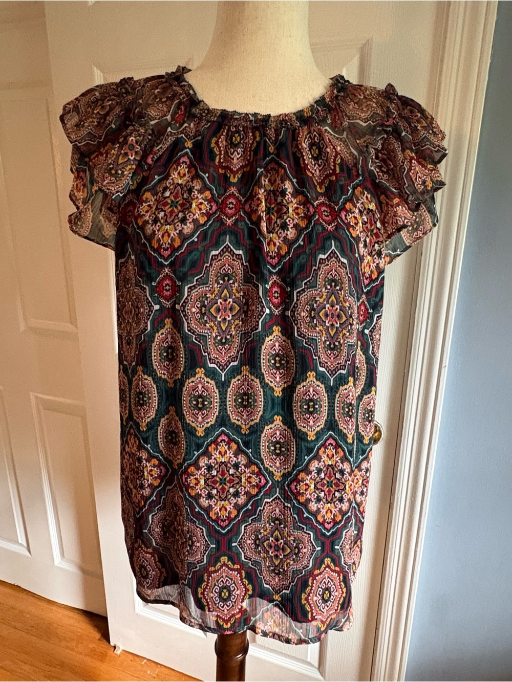 Loft Women Paisley Ruffle Blouse Green Red Medium Polyester